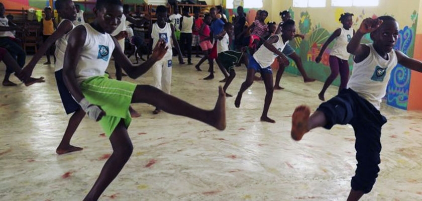 Capoeira ad Haiti. Il ritmo che libera Cover image